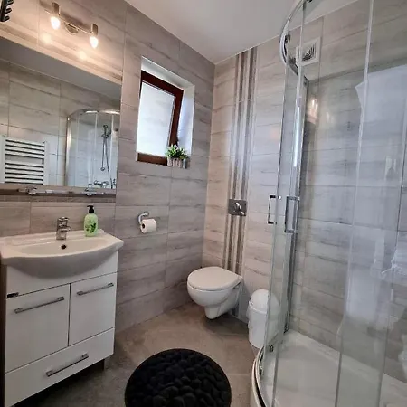 Goscinne Nowa Gran Homestay szállás
