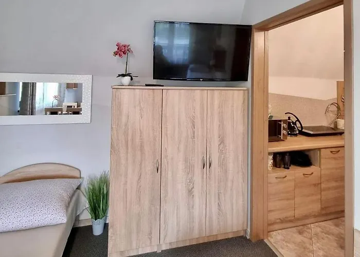 Goscinne Nowa Gran * זקופאנה