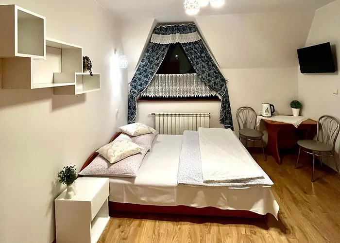 Goscinne Nowa Gran בית אירוח