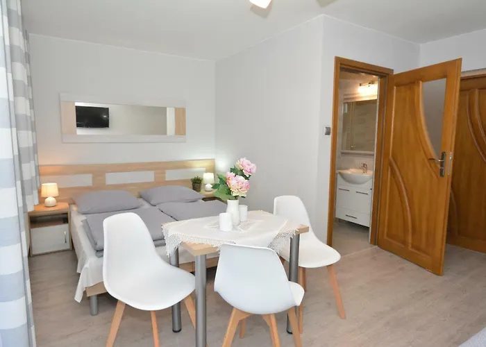 Goscinne Nowa Gran Habitación en casa particular *